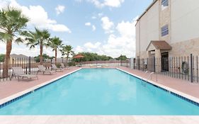 Microtel Inn & Suites by Wyndham Eagle Pass